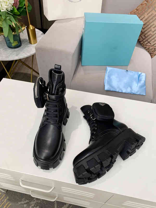 Boots Monolith Black Mid-calf Leather Nylon pouch Tall Combat platform Wedges Zipper pointed Toe block heels Flat chunky luxury designer for KJU2, 1#
Boots Monolith Black Mid-calf Leather Nylon pouch Tall Combat platform Wedges Zipper pointed Toe block heels Flat chunky luxury designer for KJU2, 1#