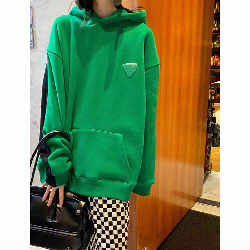 Bv Family 2022 Autumn and Winter New Couple Three-dimensional Letter Printing Leisure Hooded Long Sleeve Plush Sweater for Men Women, Green
Bv Family 2022 Autumn and Winter New Couple Three-dimensional Letter Printing Leisure Hooded Long Sleeve Plush Sweater for Men Women, Green