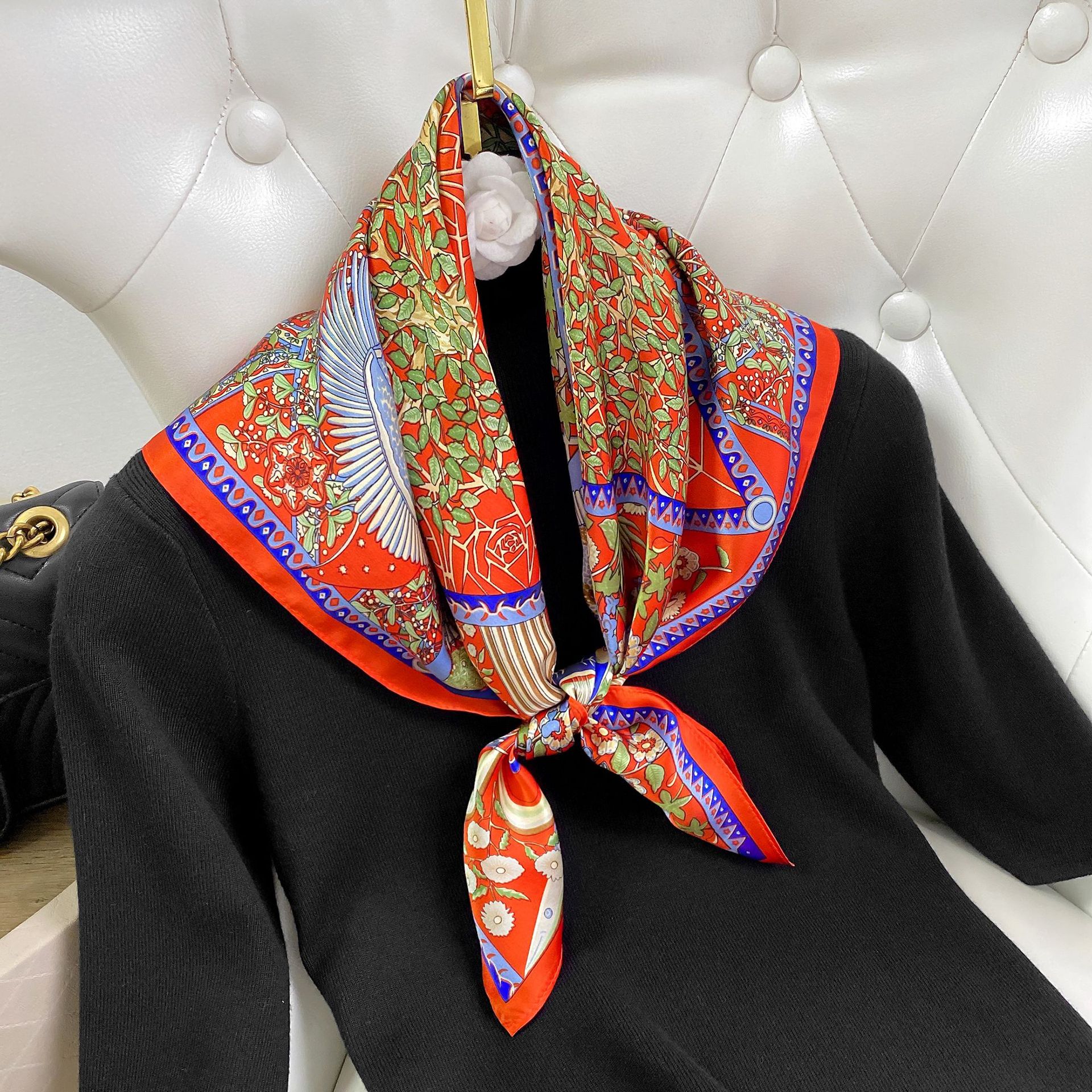 Silk Silk Scarf Floral Print Classic Twill Fabric Large Kerchief Spring Scarf Shawl Versatile No. 5
Silk Silk Scarf Floral Print Classic Twill Fabric Large Kerchief Spring Scarf Shawl Versatile No. 5