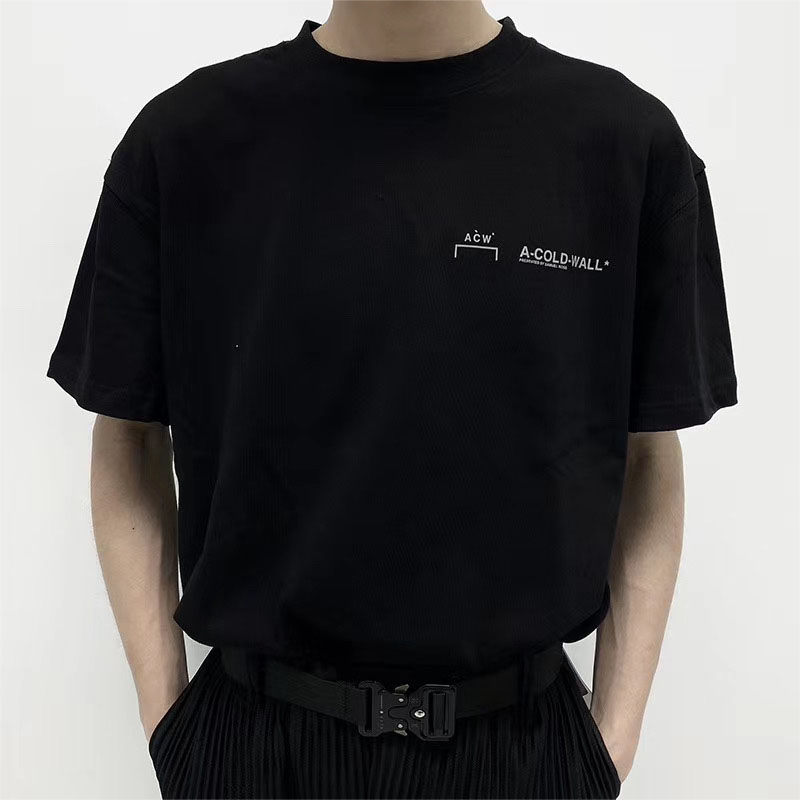 3M Reflective Small Logo A T-shirt Men Women High-Quality Simplicity Top Black with Tag, White;black
3M Reflective Small Logo A T-shirt Men Women High-Quality Simplicity Top Black with Tag, White;black