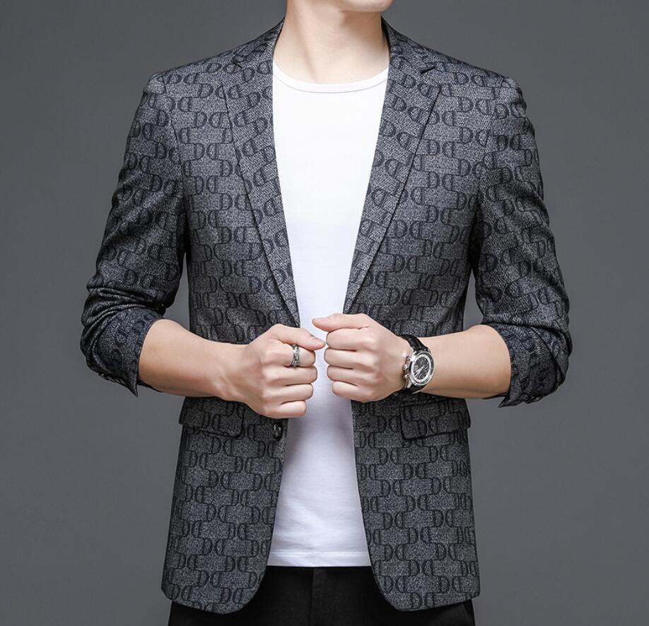 Spring and Autumn Men's Letter Tide Brand Small Suit Light Business Casual Korean Style Tide Brand Slim Small Suit, W1
Spring and Autumn Men's Letter Tide Brand Small Suit Light Business Casual Korean Style Tide Brand Slim Small Suit, W1