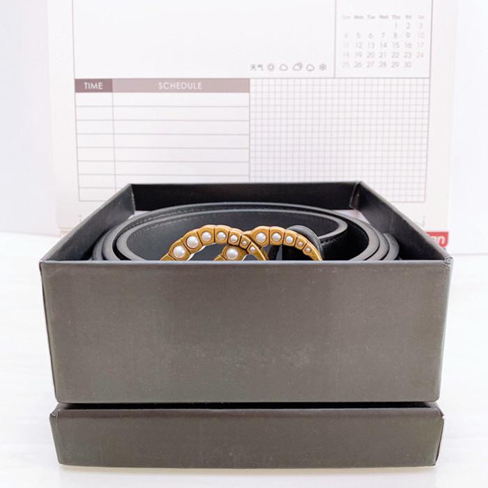 2021 Trends pearl Belts Luxury Design Women Letter Fashion Alloy Leather Smooth double Golden rhinestones buckle jeans ladies Belt BLack sizes 90-125CM, With box
2021 Trends pearl Belts Luxury Design Women Letter Fashion Alloy Leather Smooth double Golden rhinestones buckle jeans ladies Belt BLack sizes 90-125CM, With box