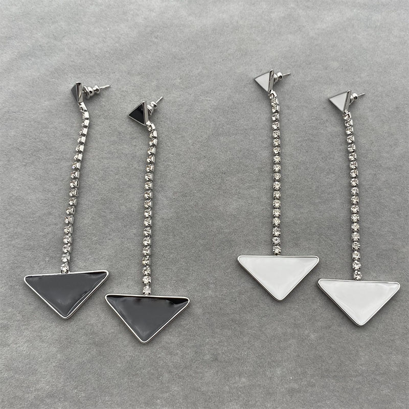 Chain Earrings Womens Jewelry Triangle Ear Studs Designer Earring Simple Lady Golden Letter Elegant Luxury Jariser
Chain Earrings Womens Jewelry Triangle Ear Studs Designer Earring Simple Lady Golden Letter Elegant Luxury Jariser