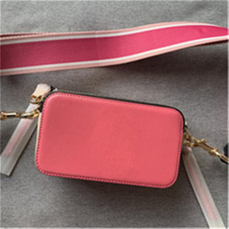 High quality top sell cowhide color matching Shoulder Bags Crossbody womens Fashion camera Bag purses Cross body handbag Two-tone trendy handbags 2021
High quality top sell cowhide color matching Shoulder Bags Crossbody womens Fashion camera Bag purses Cross body handbag Two-tone trendy handbags 2021