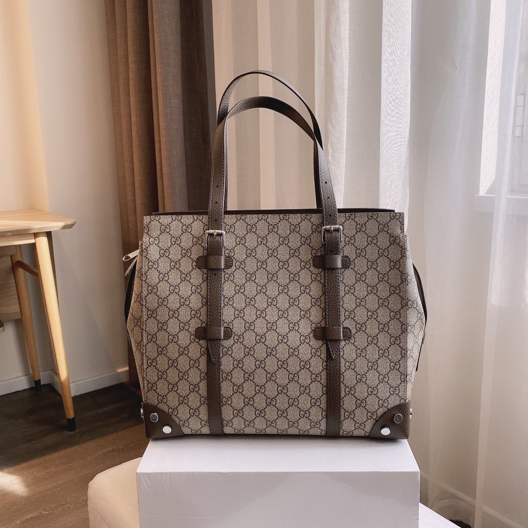 Guuci Luxury Designer 5A quality Shoulder Bag tote Genuine Leather Original Shopping Embossing Women's men Crossbody Bags handbags Wallet Handbag GG Purses totes, Carton
Guuci Luxury Designer 5A quality Shoulder Bag tote Genuine Leather Original Shopping Embossing Women's men Crossbody Bags handbags Wallet Handbag GG Purses totes, Carton