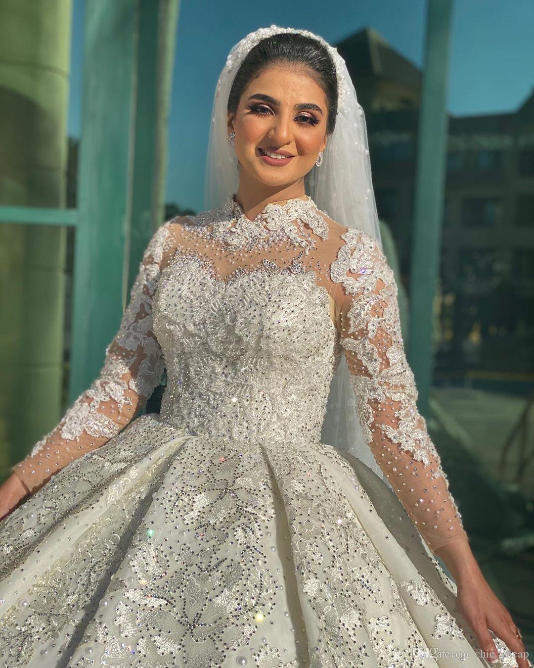 2022 Arabic Aso Ebi Sparkly Sexy Vintage Wedding Gowns Lace Crystals Plus Size Long Sleeves Bridal Party Dresses 0431
