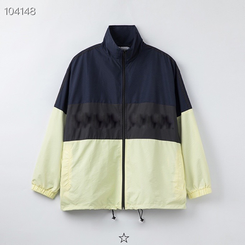 21ss Paris designer jacket mens Zipper Slim Fit Short Outwear Windbreaker hip hop Casual Sport Motorcycle coat Biker print Letters fashion luxury Fitness clothing
21ss Paris designer jacket mens Zipper Slim Fit Short Outwear Windbreaker hip hop Casual Sport Motorcycle coat Biker print Letters fashion luxury Fitness clothing