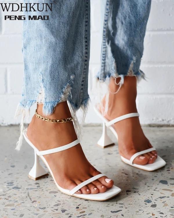 Slippers 2021WDHKUN Brand Women Summer Outdoor Sandal High Square Heel Ladies Slipper Elegant Slides Shoes, Black
Slippers 2021WDHKUN Brand Women Summer Outdoor Sandal High Square Heel Ladies Slipper Elegant Slides Shoes, Black