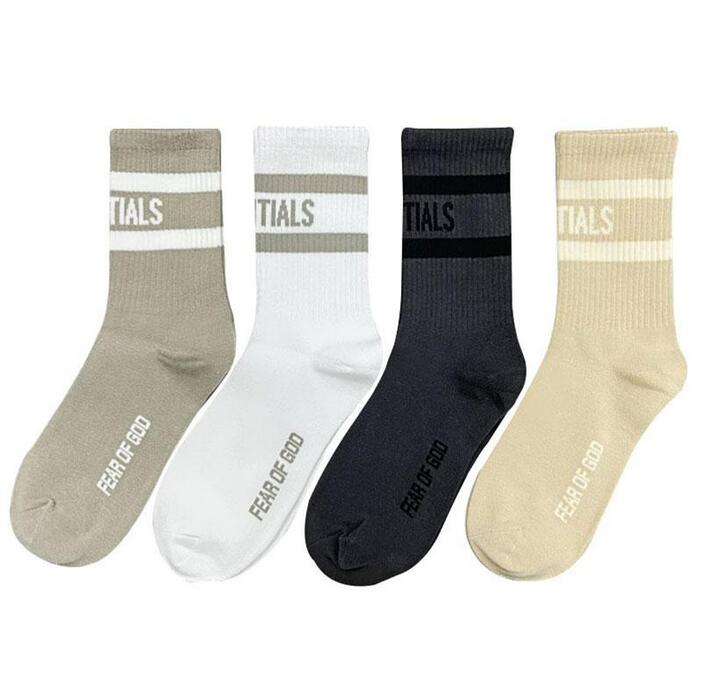Mens Socks Four-color Letters Skateboard Fashion Letter Printed Sports Sockings Hip Hop
Mens Socks Four-color Letters Skateboard Fashion Letter Printed Sports Sockings Hip Hop
