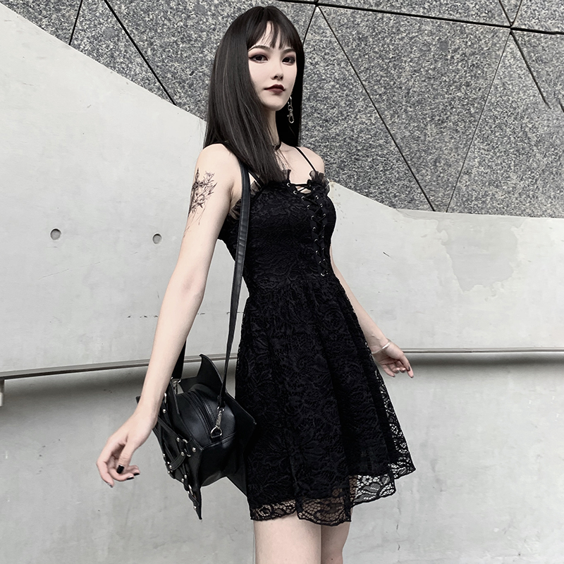 2021insgoth lace vintage dress spaghetti straps black mini dress women gothic streetwear pleated hollow out summer dress, Black;gray
2021insgoth lace vintage dress spaghetti straps black mini dress women gothic streetwear pleated hollow out summer dress, Black;gray