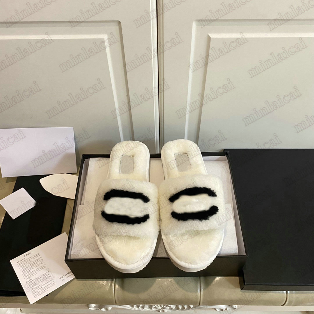 Mink Fur Flat Slippers Mules Luxurys Italy Brand Designer Lady Fuzzy Fluffy Faux Sandals Winter Booties Rubber slide Womens Furry flip flop, Black
Mink Fur Flat Slippers Mules Luxurys Italy Brand Designer Lady Fuzzy Fluffy Faux Sandals Winter Booties Rubber slide Womens Furry flip flop, Black