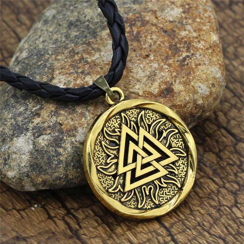 Pendant Necklaces Nordic Retro Viking Necklace Men Ancient Silver Color Round Flame Punk Style Jewelry Gifts Male Leather Rope Accessories
Pendant Necklaces Nordic Retro Viking Necklace Men Ancient Silver Color Round Flame Punk Style Jewelry Gifts Male Leather Rope Accessories