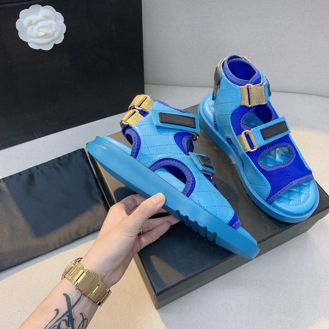 2021 Designer Women Sandals real leather Pattern Magic Stick Shoes Versatile Casual Sports Sandal Velcro Flat Stylist Shoe with box, Color 2
2021 Designer Women Sandals real leather Pattern Magic Stick Shoes Versatile Casual Sports Sandal Velcro Flat Stylist Shoe with box, Color 2