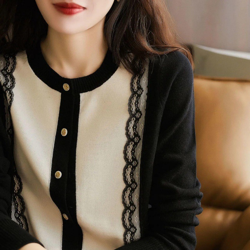 luxury women's jackets cardigan coat women's knitting 2021 autumn winter temperament contrast lace foreign style versatile long sl, Black;brown
luxury women's jackets cardigan coat women's knitting 2021 autumn winter temperament contrast lace foreign style versatile long sl, Black;brown