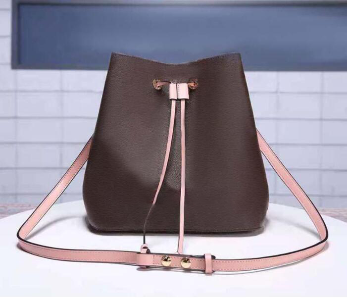 Women Handbag handbags Classic bag Flower Brown Original Serial Number High Quality Wallet Large Shopping bags Shoulder Drawstring LQM23
Women Handbag handbags Classic bag Flower Brown Original Serial Number High Quality Wallet Large Shopping bags Shoulder Drawstring LQM23