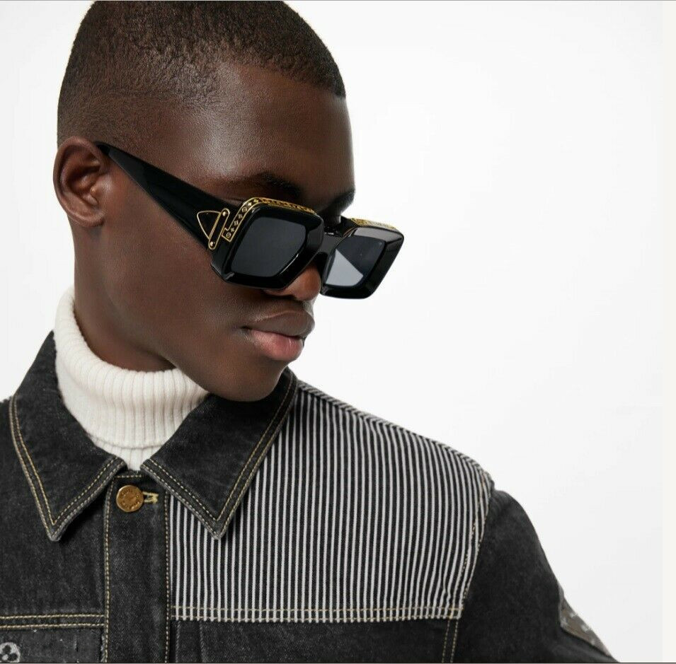 HOT Millionaires Z1591E Sunglases men women full frame Vintage designer MILLIONAIRE 1.1 sunglasses men MILLIONAIRE Black Made in Italy
HOT Millionaires Z1591E Sunglases men women full frame Vintage designer MILLIONAIRE 1.1 sunglasses men MILLIONAIRE Black Made in Italy