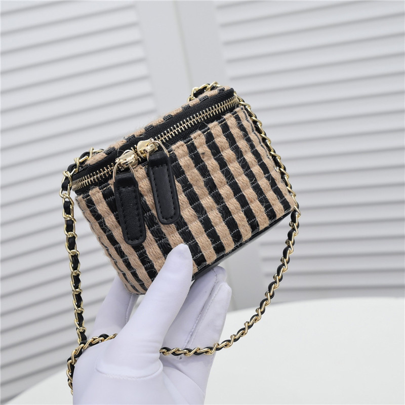 2021 Summer environmental protection hemp rope woven bag women's Beach Holiday rectangular shoulder bags two size handbag stereo Wallet cute chain purse, Red
2021 Summer environmental protection hemp rope woven bag women's Beach Holiday rectangular shoulder bags two size handbag stereo Wallet cute chain purse, Red