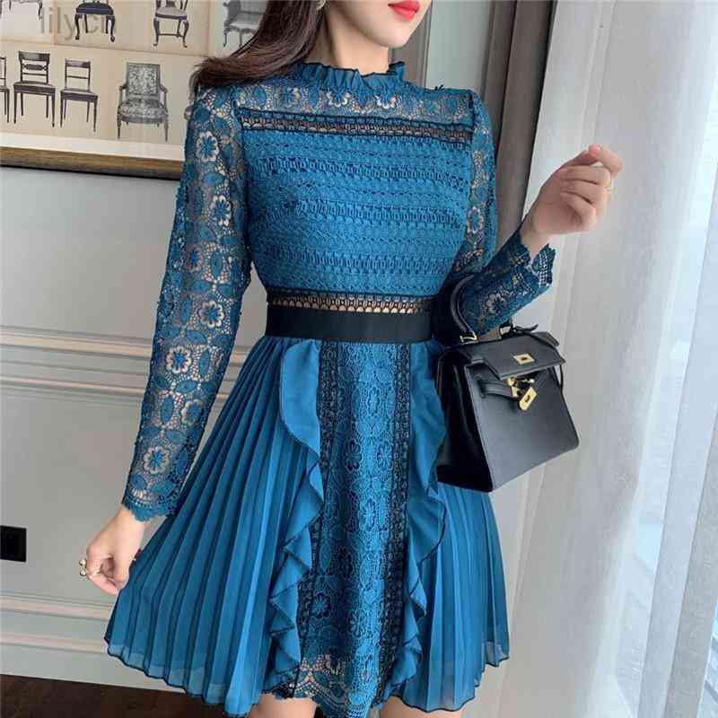 arrival Dresses autumn Runway Self Portrait high quality elegant Women' Dress hollow out luxury Lace ruffle mini vestidos, Picture color
arrival Dresses autumn Runway Self Portrait high quality elegant Women' Dress hollow out luxury Lace ruffle mini vestidos, Picture color