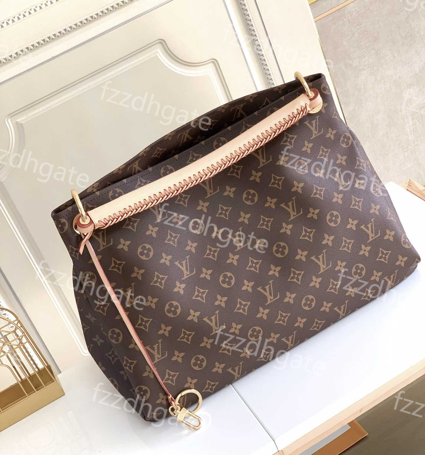 artsy women's ladies Genuine Leather Designers shopping bags ysl lv louis vitton purses wallets crossbody handbags backpack bags
artsy women's ladies Genuine Leather Designers shopping bags ysl lv louis vitton purses wallets crossbody handbags backpack bags