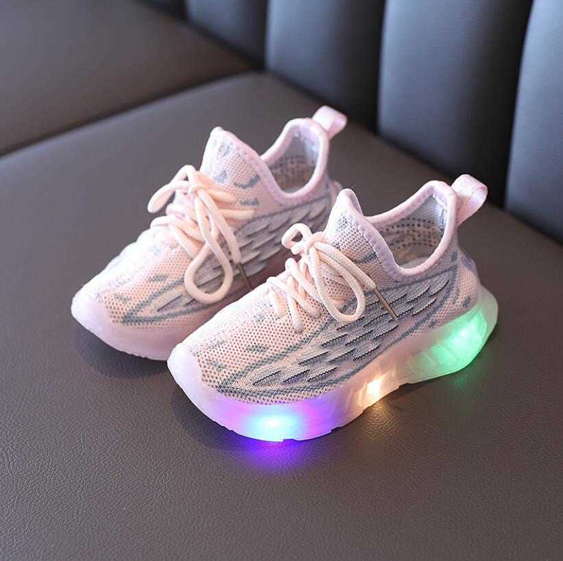 2020 New Baby Flashing Lights Sneakers Toddler Little Kid LED Sneakers Children Luminous Shoes Boys Girls Sport Running Shoes Y0809