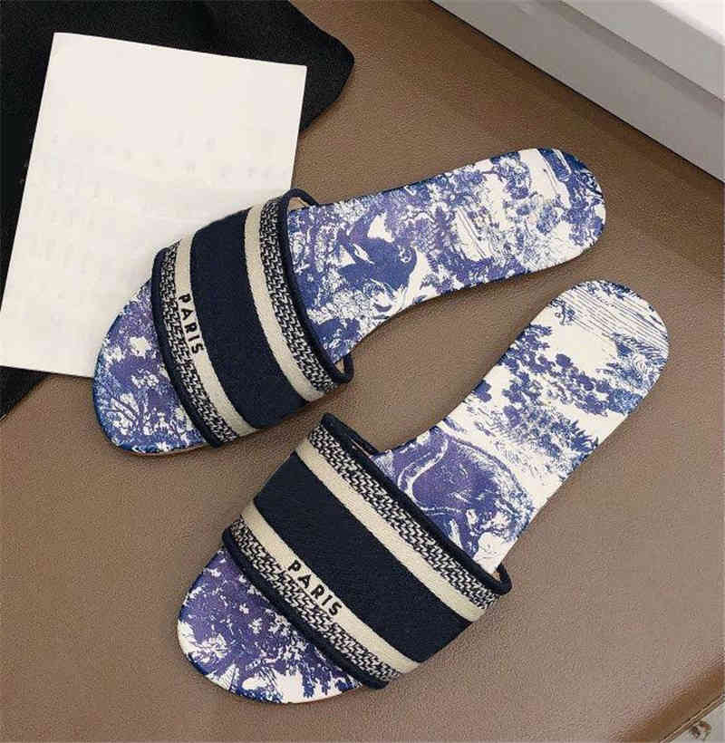 2020 new luxury Designer Leather Ladies Sandals Summer Flat Slipper fashion beach woman Big head Slipper Rainbow letters designer slippers, Black
2020 new luxury Designer Leather Ladies Sandals Summer Flat Slipper fashion beach woman Big head Slipper Rainbow letters designer slippers, Black