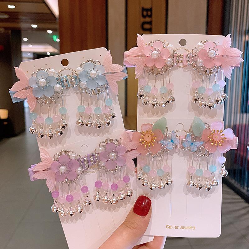 Hair Accessories Simple Girls Hairpin Headdress Flower Bell Tassel Pendant Baby Clip For Children Fashion
Hair Accessories Simple Girls Hairpin Headdress Flower Bell Tassel Pendant Baby Clip For Children Fashion