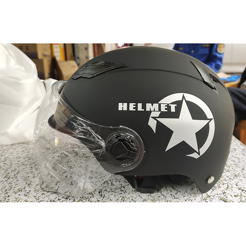 Harley helmet female winter battery car summer safety male electric motorcycle cute locomotive all year round, Blacks 
Harley helmet female winter battery car summer safety male electric motorcycle cute locomotive all year round, Blacks