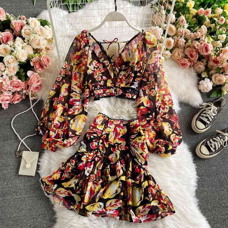 Ezgaga Two Piece Set Women Deep V-Neck Lantern Sleeve Crop Tops Lace Up Blouse High Waist Skirts Floral Printed Holiday Fashion 210430