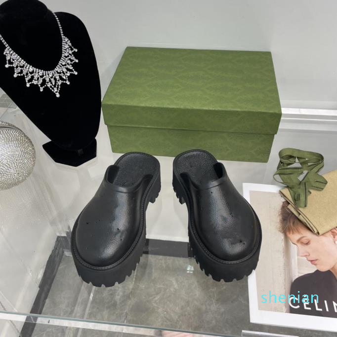 Beach slippers Classic Flat heel Summer Lazy Designer fashion Cartoon Big Head flops leather lady Slides women shoes Hotel Bath Ladies sexy, 01
Beach slippers Classic Flat heel Summer Lazy Designer fashion Cartoon Big Head flops leather lady Slides women shoes Hotel Bath Ladies sexy, 01