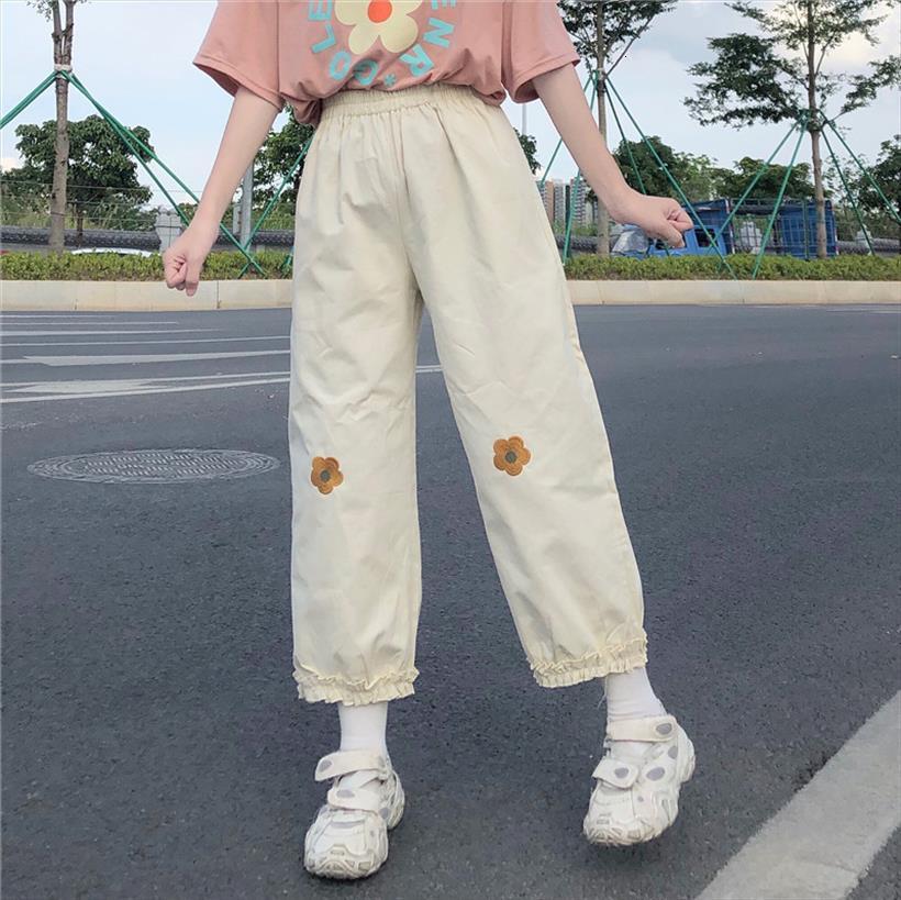 japanese kawaii soft girl loose women pants thin cartoon floral embroidery elastic waist casual ruffles cute straight pant, Black;white
japanese kawaii soft girl loose women pants thin cartoon floral embroidery elastic waist casual ruffles cute straight pant, Black;white