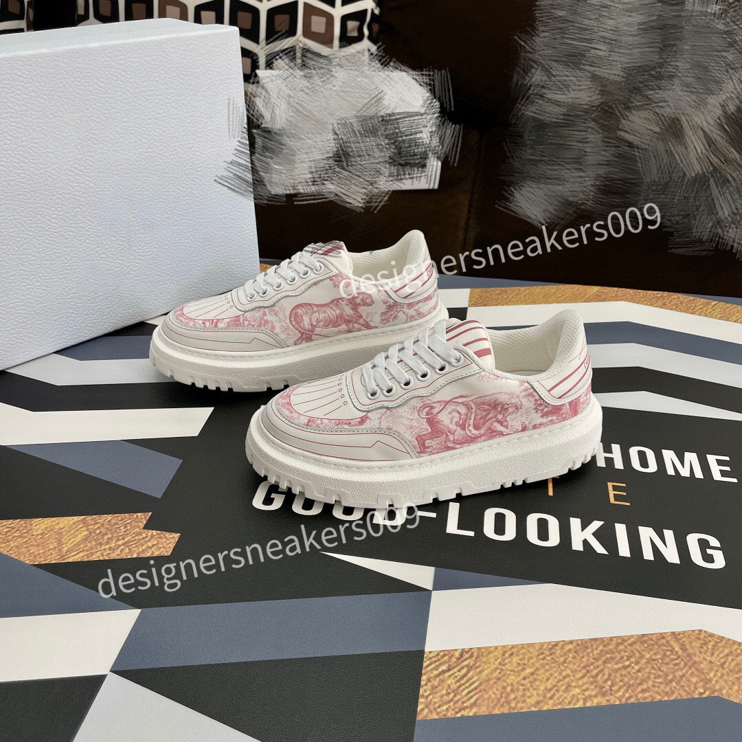 Casual shoes women Travel leather lace-up sneaker cowhide fashion lady Flat designer Running Trainers Letters woman shoe platform Dress Shoes, 03
Casual shoes women Travel leather lace-up sneaker cowhide fashion lady Flat designer Running Trainers Letters woman shoe platform Dress Shoes, 03