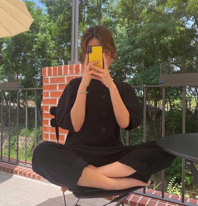 Korejpaa Women Jumpsuits Summer Korean Chic Ladies Niche Round Neck Loose Straight Single-Breasted Lantern Sleeve Jumpsuit 210526