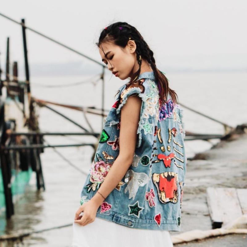 Women's Vests 2021 Autumn Street Party Flowers Sequins Denim Vest Punk Turn Down Collar Long Loodr Jeans Jacket, Blue
Women's Vests 2021 Autumn Street Party Flowers Sequins Denim Vest Punk Turn Down Collar Long Loodr Jeans Jacket, Blue