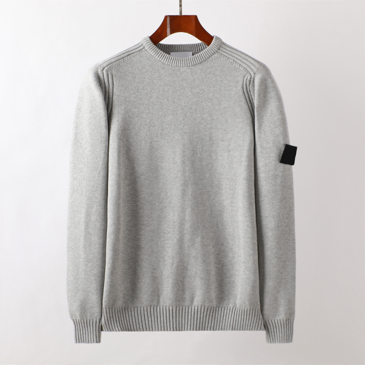 cptoney astone is lan d men's sweaters designer sweater armbands collarband design thick paragraph, White;black
cptoney astone is lan d men's sweaters designer sweater armbands collarband design thick paragraph, White;black