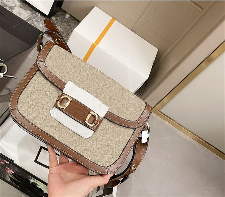 2021 SS lady bag Luxury Famous Women Fashionable handbag Cross Body-Bag All-match high quality Classic stripes Ladies Fashion Handbags Shoulder-Bags, Color w
2021 SS lady bag Luxury Famous Women Fashionable handbag Cross Body-Bag All-match high quality Classic stripes Ladies Fashion Handbags Shoulder-Bags, Color w