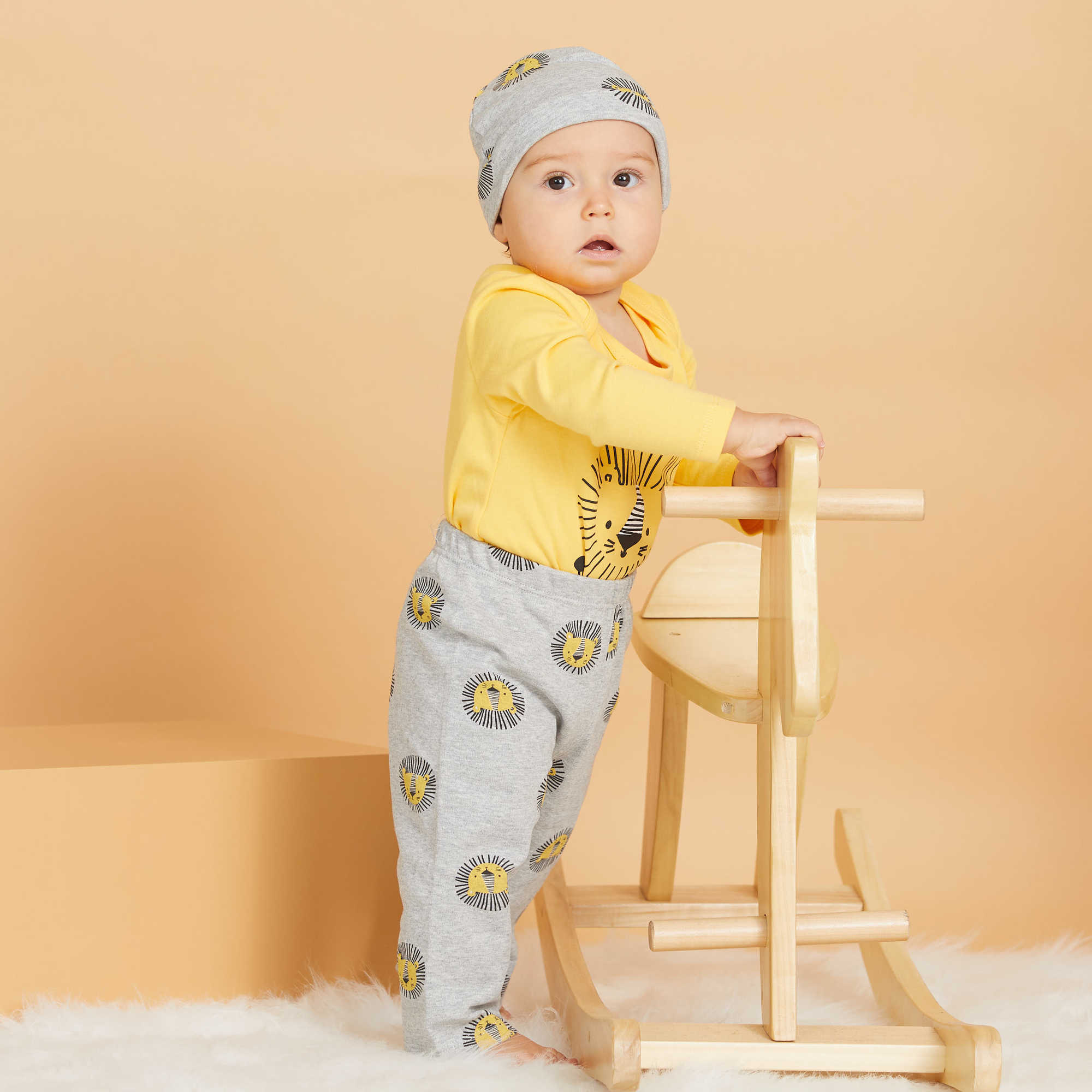 Bebe Autumn and Winter Cotton Lion Casual 3 Pieces Set Baby Boy Cute Bodysuit Pants Hat Suit Toddler Clothes 210528