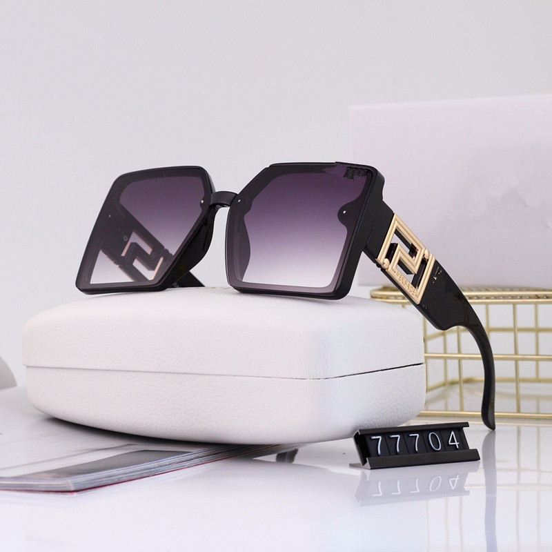 Wholesale Sunglasses for Men and Women Eyeglasses Outdoor Shades PC Frame Fashion Classic Lady sport Sun glasses Mirrors Womens
Wholesale Sunglasses for Men and Women Eyeglasses Outdoor Shades PC Frame Fashion Classic Lady sport Sun glasses Mirrors Womens