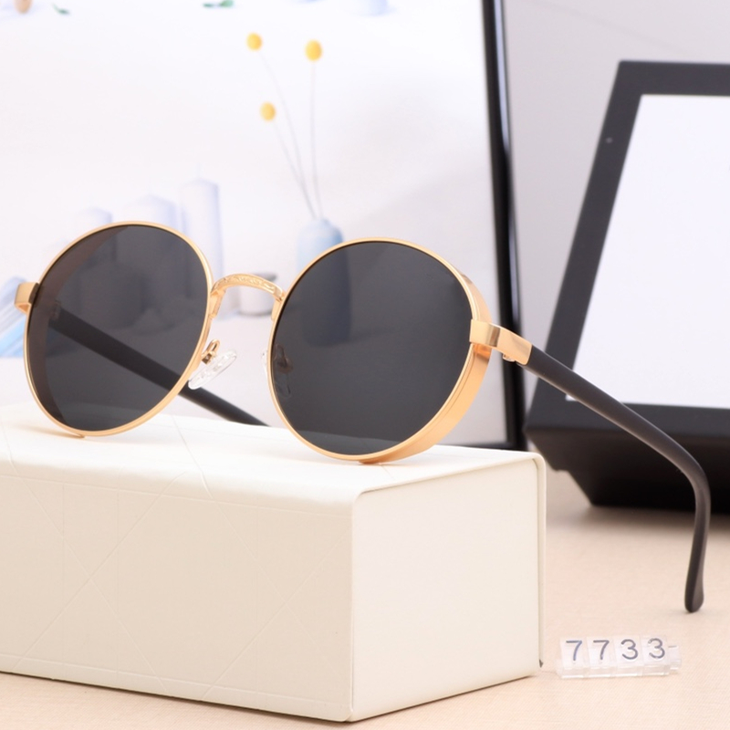 Classic Round Sunglasses Brand Design UV400 Eyewear Mens Women Mirror Luxury Disigner Sunglasses Polaroid glass Lens
Classic Round Sunglasses Brand Design UV400 Eyewear Mens Women Mirror Luxury Disigner Sunglasses Polaroid glass Lens