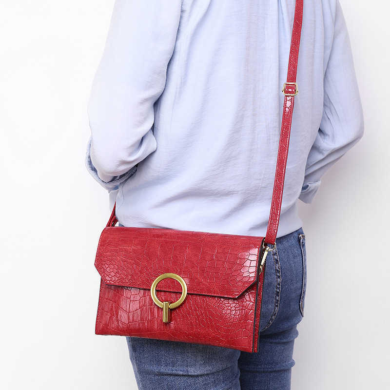 2021 Alligator Single Shoulder Versatile Msenger Multi Purpose Envelope Hand Bag, Red
2021 Alligator Single Shoulder Versatile Msenger Multi Purpose Envelope Hand Bag, Red
