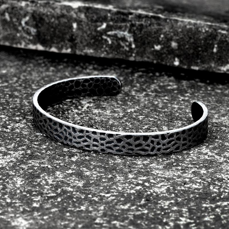 Bangle Leopard Print Retro Concave Bracelet Creative Distressed All-match Girlfriend Black Point Woman Men's
Bangle Leopard Print Retro Concave Bracelet Creative Distressed All-match Girlfriend Black Point Woman Men's