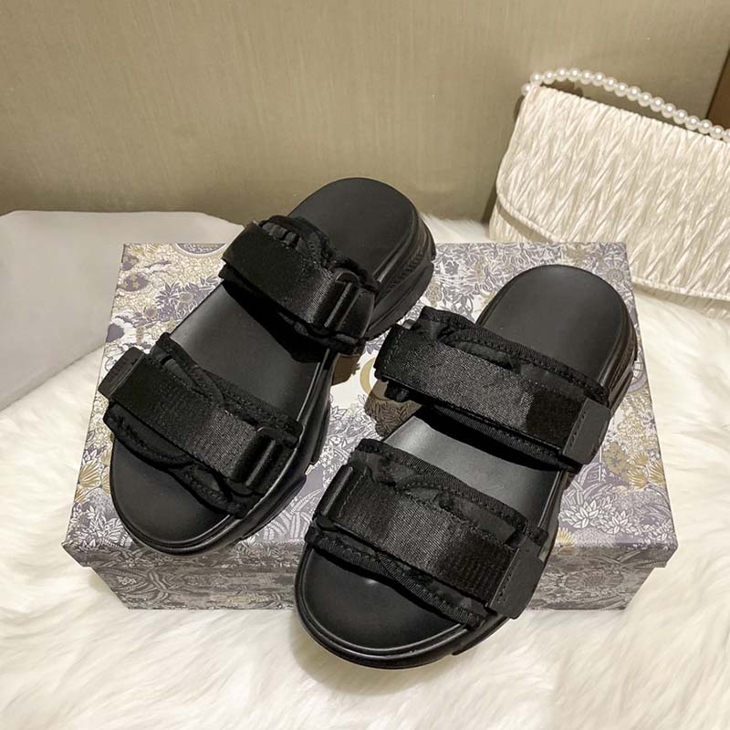 Women Luxurys Designers Slippers Summer Platform Sexy sandals Classic Mules Slides Quilted Velcro Mule Heel Oblique Jacquard Real Leather Womens Casual Shoes 6 7 8 9, All black
Women Luxurys Designers Slippers Summer Platform Sexy sandals Classic Mules Slides Quilted Velcro Mule Heel Oblique Jacquard Real Leather Womens Casual Shoes 6 7 8 9, All black