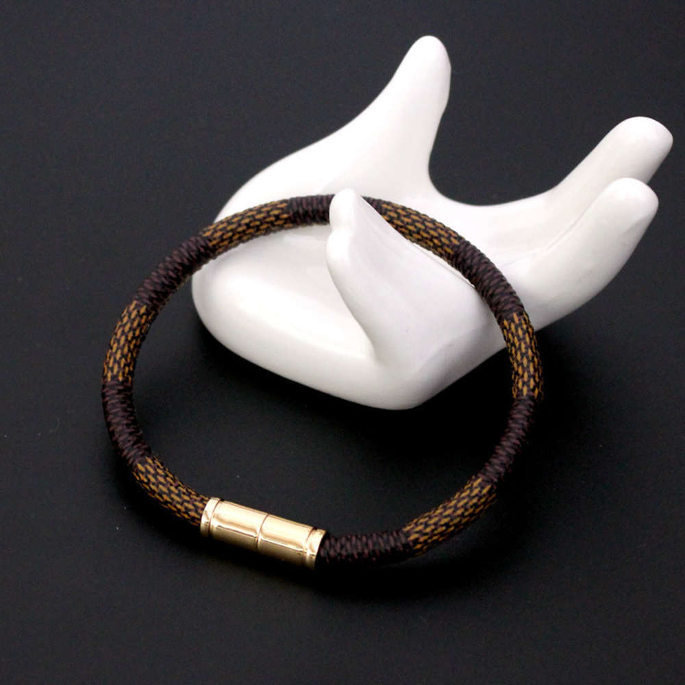 Hand catenary Simple fashion leather rope bracelet Jewelry Fashion lovers Bracelet magnetic clasp, Black
Hand catenary Simple fashion leather rope bracelet Jewelry Fashion lovers Bracelet magnetic clasp, Black