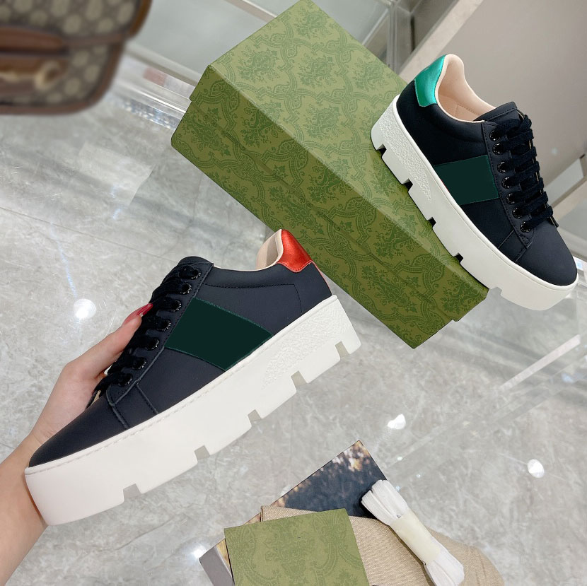 021 luxury women's thick soled casual shoes designer fashion high-end embroidery bee leather sports suture lace up platform 35-40 with frame, Customize
021 luxury women's thick soled casual shoes designer fashion high-end embroidery bee leather sports suture lace up platform 35-40 with frame, Customize