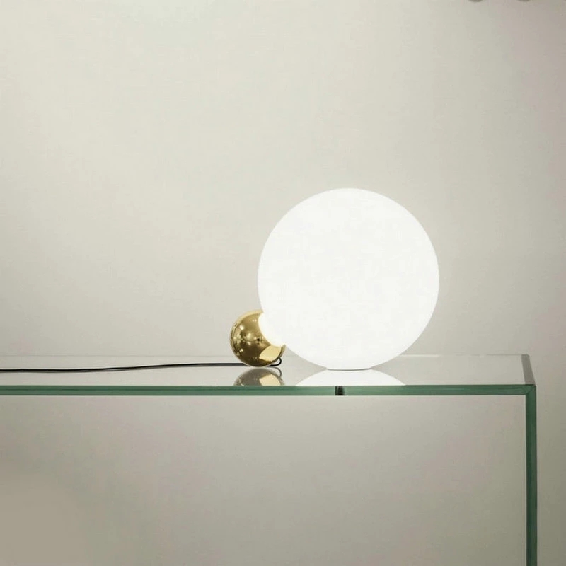 Minimalist E27 LED Ball Small Night Bedside Table Lamp with Switch for Bedroom Living Room Loft Personal Office Desk Decoration