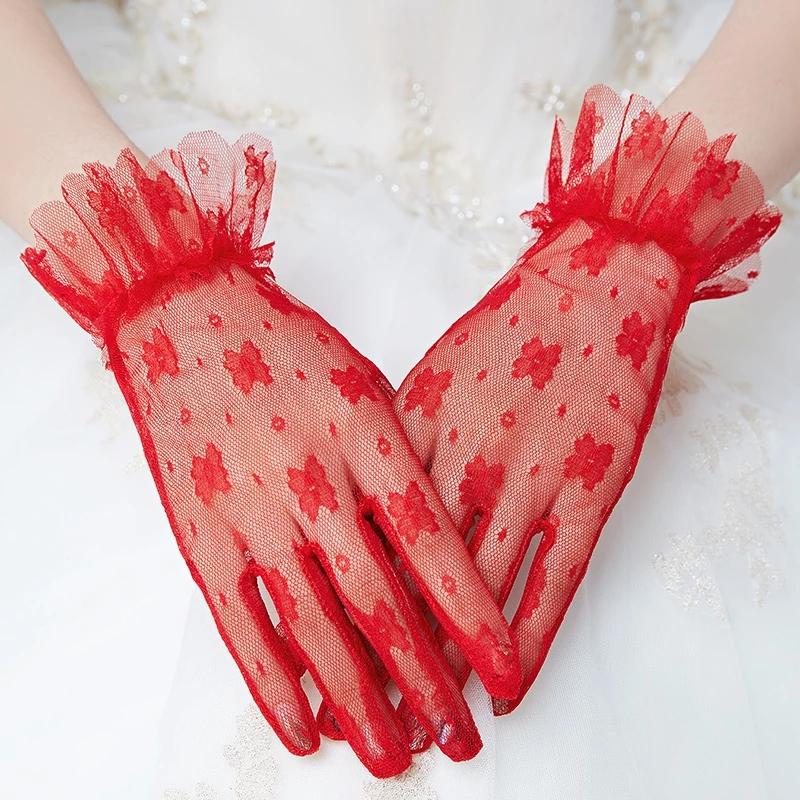 Five Fingers Gloves Korean Summer Short Thin Mesh Non Slip UV Driving Sunscreen Mittens Women Wedding Dress Full Finger Flowers Lace K21
Five Fingers Gloves Korean Summer Short Thin Mesh Non Slip UV Driving Sunscreen Mittens Women Wedding Dress Full Finger Flowers Lace K21