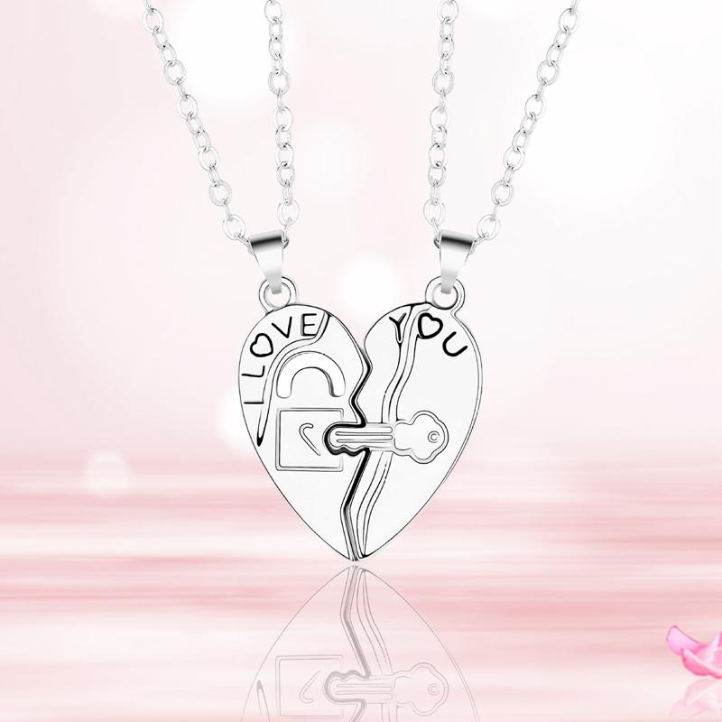 Pendant Necklaces 2 Pcs/ Set Fashion Friends Honey Love Couple Necklace Two Heart-shaped Pendants Paired Keychain Rope
Pendant Necklaces 2 Pcs/ Set Fashion Friends Honey Love Couple Necklace Two Heart-shaped Pendants Paired Keychain Rope