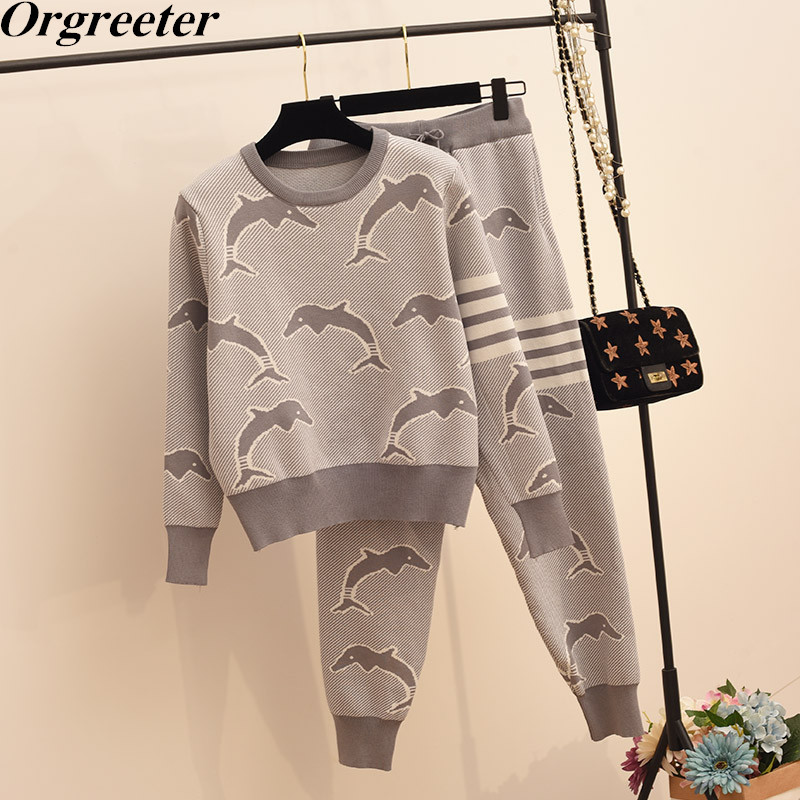 Knitted Striped Jacquard Dolphin Autumn Casual O-neck Sweater Two-piece Suit Women Fashionable Loose Tracksuit 210525, Gray
Knitted Striped Jacquard Dolphin Autumn Casual O-neck Sweater Two-piece Suit Women Fashionable Loose Tracksuit 210525, Gray