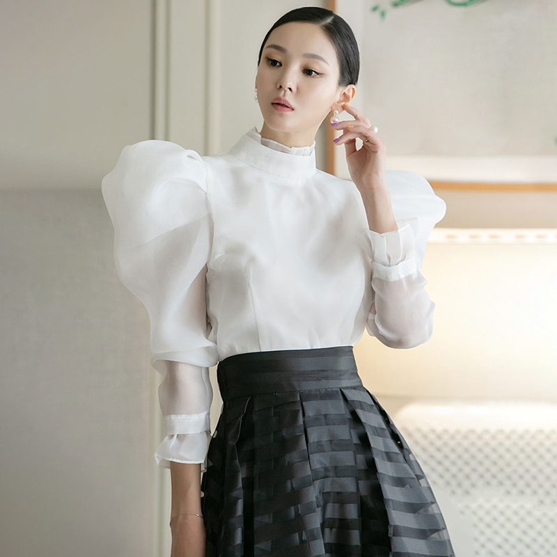 TWOTWINSTYLE Vintage White Shirt For Women Stand Collar Puff Long Sleeve Solid Elegant Blouse Female Fashion Clothing 210517