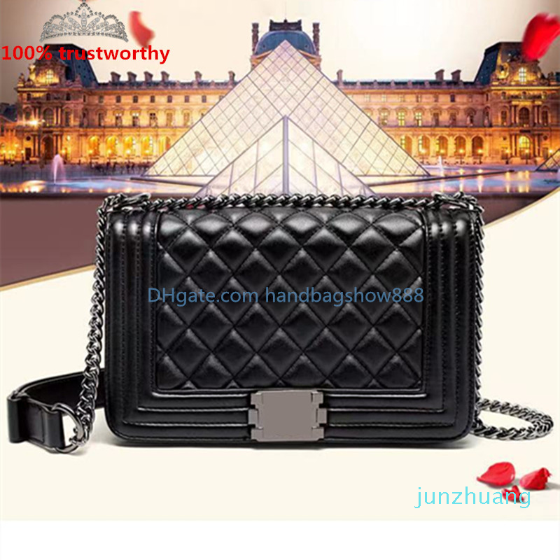 Designer- Classic single Shoulder Handbag Crossbody bag Wallet Women Leather purse gold and silver Chain clutch envelope bags
Designer- Classic single Shoulder Handbag Crossbody bag Wallet Women Leather purse gold and silver Chain clutch envelope bags