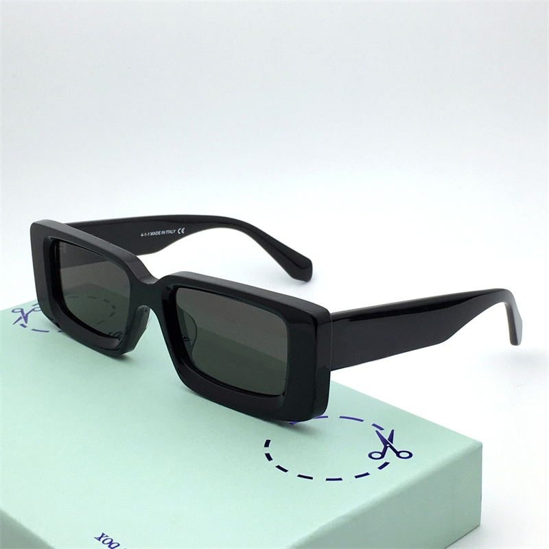 Fashion trend designer Men Women sunglasses 016 vintage square shape unique small frame glasses street avant-garde style top quality Anti-Ultraviolet come with case
Fashion trend designer Men Women sunglasses 016 vintage square shape unique small frame glasses street avant-garde style top quality Anti-Ultraviolet come with case